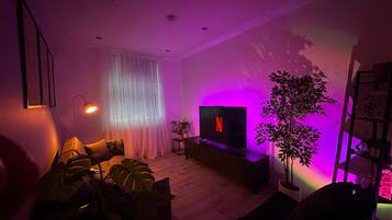 Apartment | Living area | TV