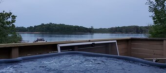 Charming Two Bedroom Lake House
