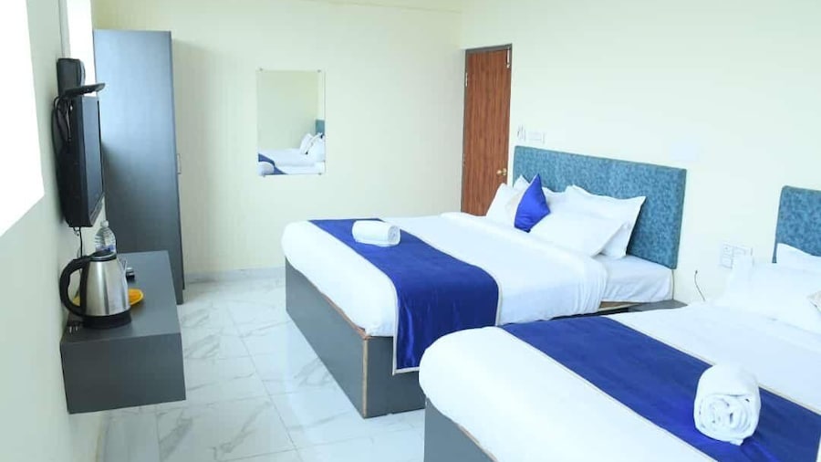 SanvaLuxuryRoom By Royal VIP Hospitality