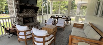 Water and Golf coarse view. In Charming North Augusta.