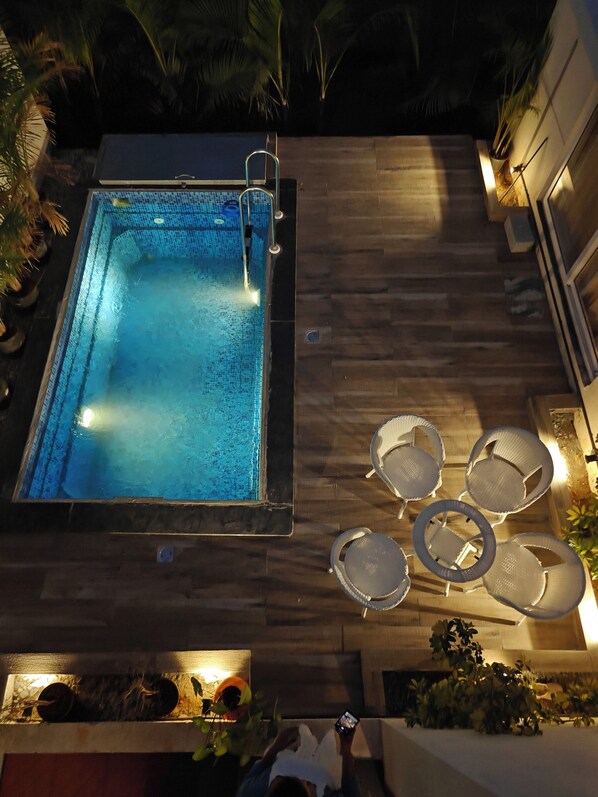 Utomhuspool