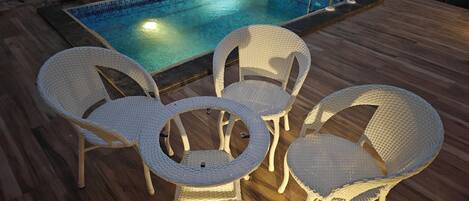 Piscine extérieure