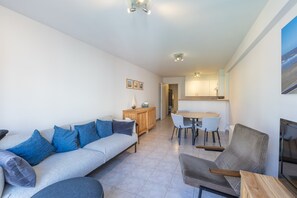 Living room - Apartment With Casino Views (Middelkerke)