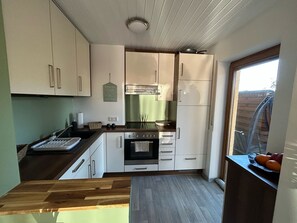 Fridge, microwave, oven, stovetop - Fischbach forest idyll (Bad Schwalbach)