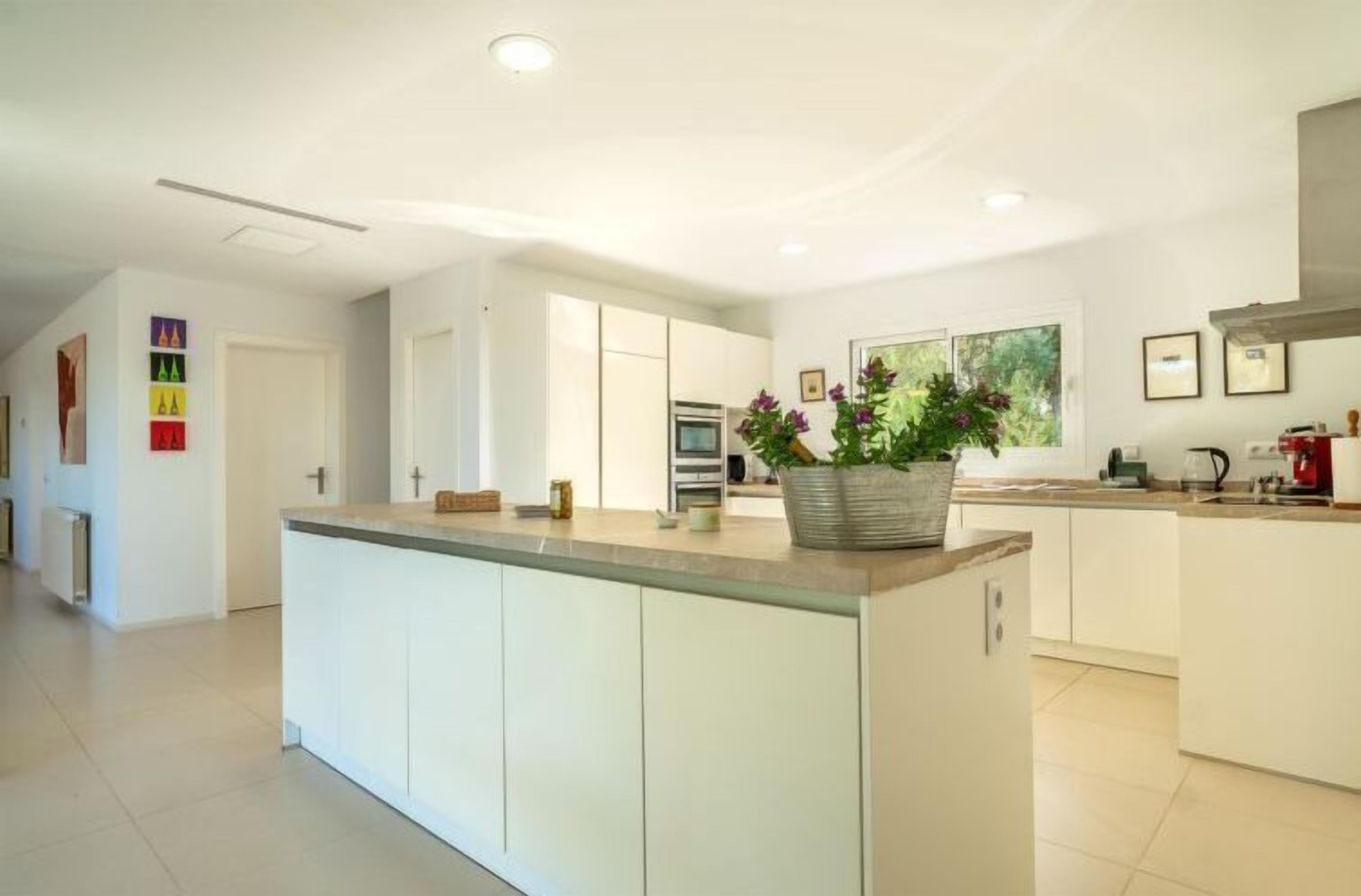 Villa, 6 Bedrooms, Terrace | Private kitchen