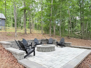 Terrace/patio - Deep waterfront in a quiet cove! Laid Back at Lake Anna, public side, mid-lake! (Mineral)