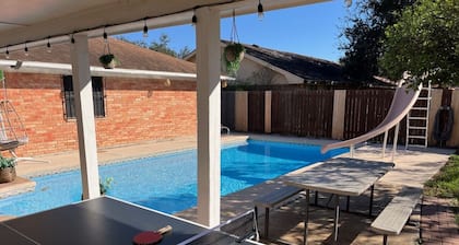 Level up lounge home. Great family retreat!