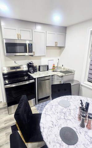 Microwave, oven, stovetop, dishwasher