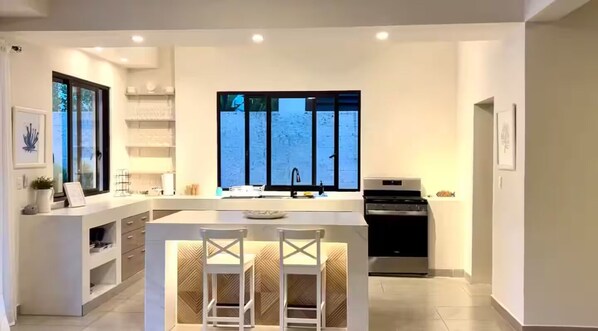 Fridge, microwave, oven, stovetop