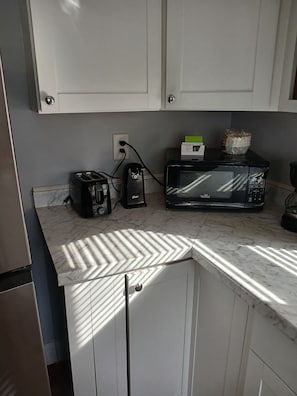 Interior - 
PROMO 10% WEEKLY/20% MONTHLY Pet Friendly, Home, private fenced yard. (Mount Airy)