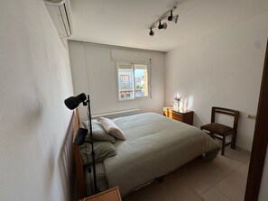 2 soverom og sengetøy