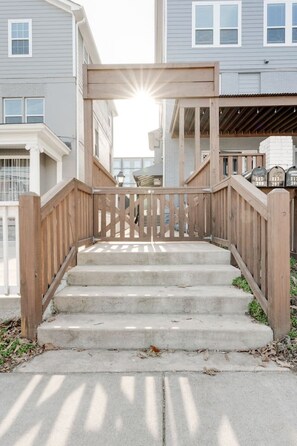 Exterior detail - Game on! Walk to Vandy, Bars & Eats! (Nashville)