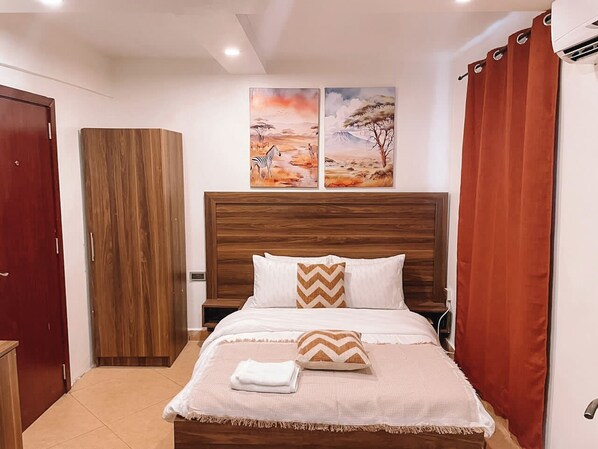 1 camera, ferro/asse da stiro, Wi-Fi, lenzuola