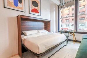 1 bedroom, desk, iron/ironing board, free WiFi