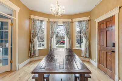 Spacious main level 2 bdrm off Missoula Hip Strip, across river from downtown