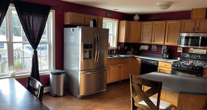 Spacious 4-bedroom house with AC, WiFi in superb Trenton