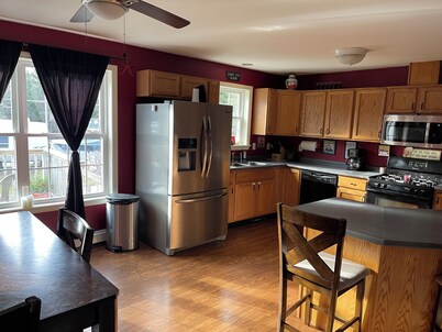 Spacious 4-bedroom house with AC, WiFi in superb Trenton
