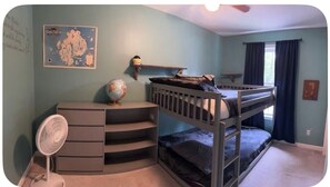 4 bedrooms, WiFi, bed sheets