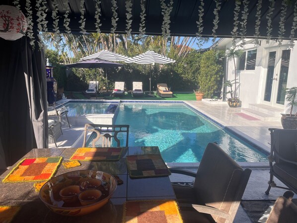 Pool - Coastal 3BR 2BA Paradise ~ Fully Equipped ~Near Beach & Downtown L@@K (Oakland Park)