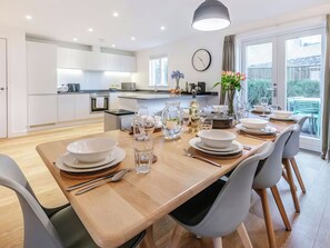 食器洗い機、ハイチェア