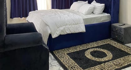 SUNFIT APARTMENTS!
Cozy & Spacious 3-Bedroom Apartment in a serene environment.