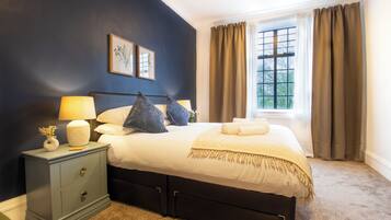 2 bedrooms, iron/ironing board, travel crib, free WiFi