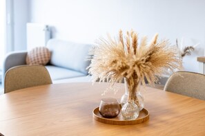 Apartment | Dining - Apartment in Koksijde Near the Beach (Koksijde)