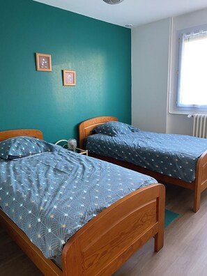 3 bedrooms, WiFi, bed sheets