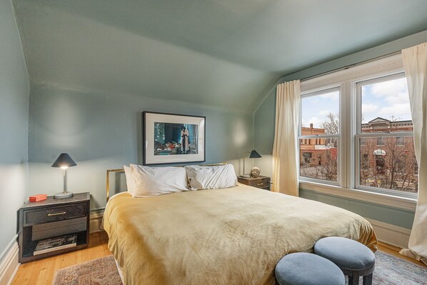 2 bedrooms, WiFi, bed sheets