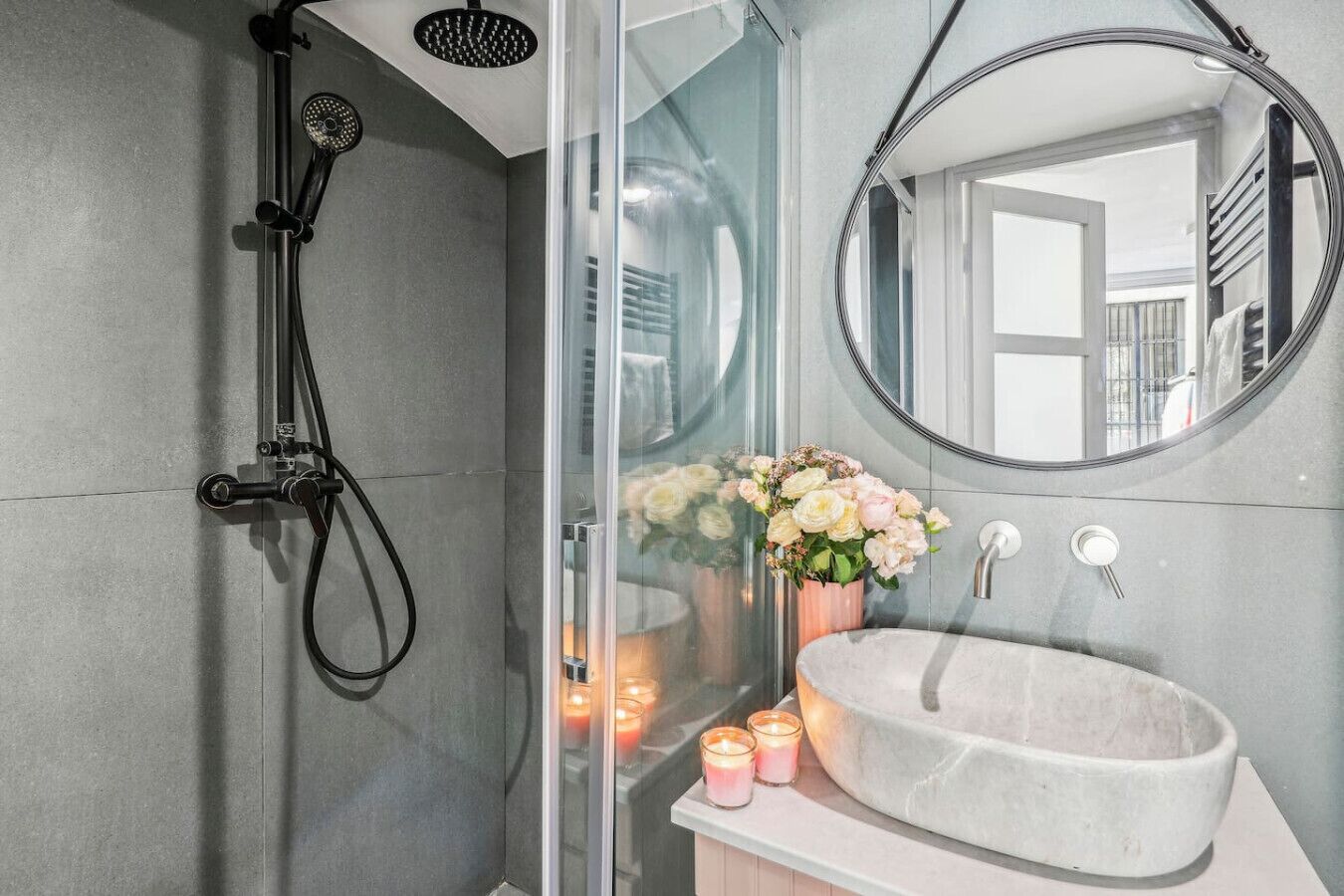 Hair dryer, towels