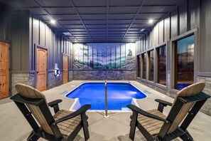 Indoor pool, a heated pool - FreeDollywood Tix/Indoor HeatedPool/Gameroom/Views (Sevierville)