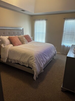 2 bedrooms, iron/ironing board, WiFi, bed sheets - Charming Retreat Minutes from Masters Tournament (Augusta)