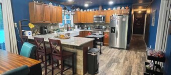 Near LSU Health district 3BR 2BA House, quiet area