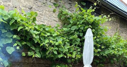 Großzügige Gutshaus-Wohnung nahe Saale und Elbe