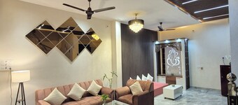 Charming 3-bedroom villa with AC and WiFi in prime location in Varanasi