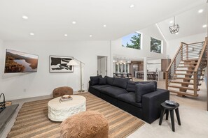 Smart TV, fireplace - Great Lodge at Carter Bridge Estate (East Durham)