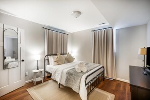 4 bedrooms, iron/ironing board, travel cot, free WiFi
