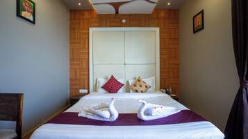 Standard Room, Balcony, Mountain View | Desk, blackout drapes, iron/ironing board, free WiFi