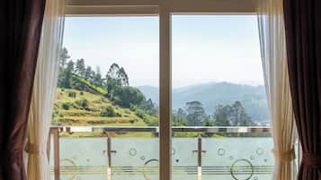Habitación Deluxe, balcón, vistas a la montaña | Balcón