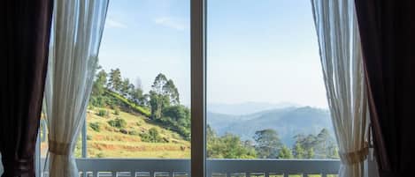 Standard Room, Balcony, Mountain View | Balcony