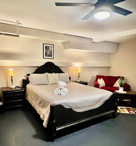 Charming Studio Apartment in Burbank close to Hollywood, Warner & Disney Studios