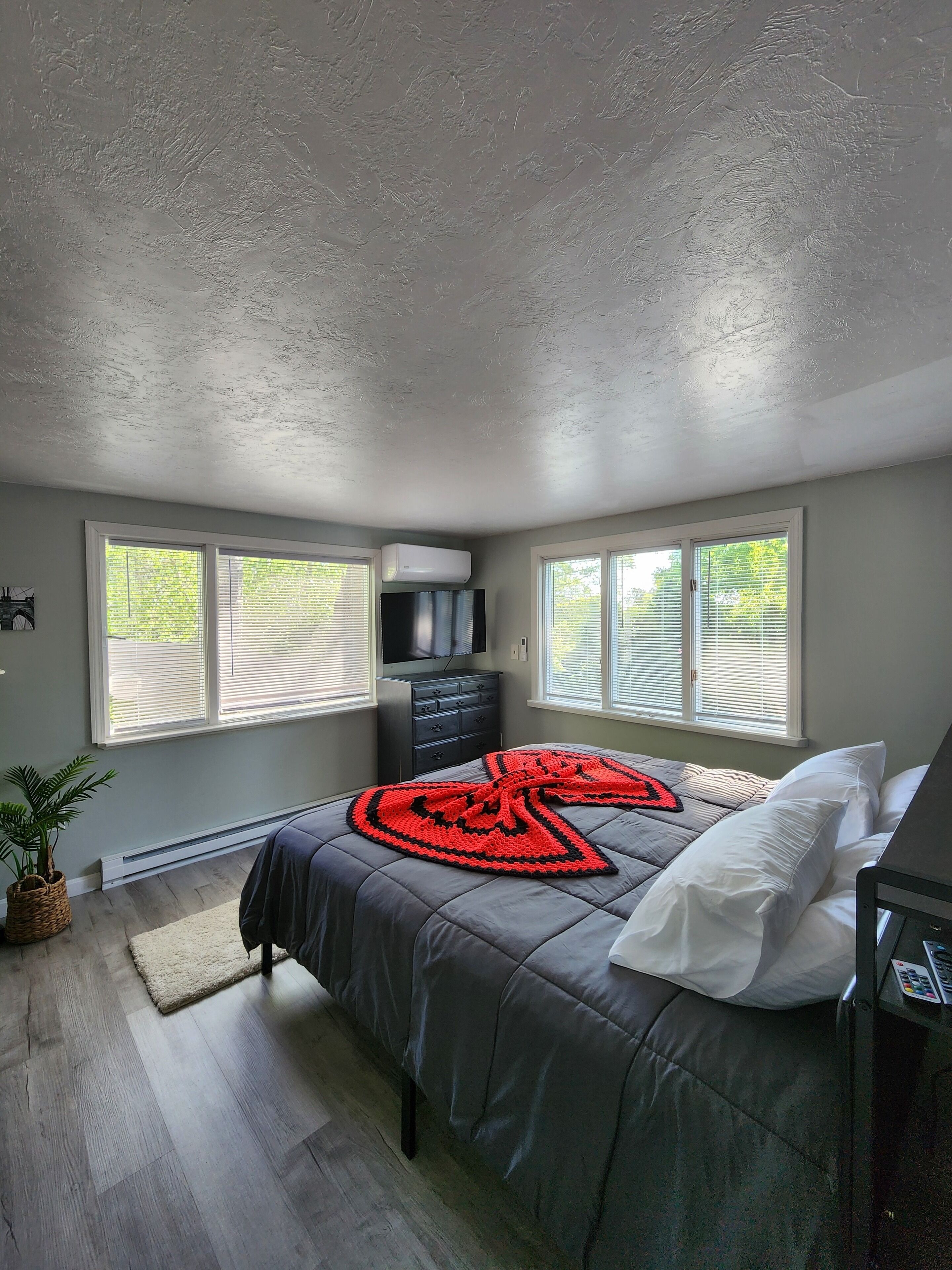 4 Schlafzimmer, Schreibtisch, Bügeleisen/Bügelbrett, kostenloses WLAN