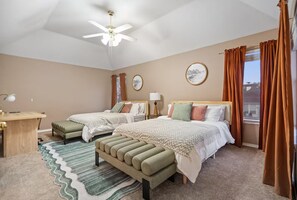 4 chambres, fer et planche à repasser, Wi-Fi, draps fournis