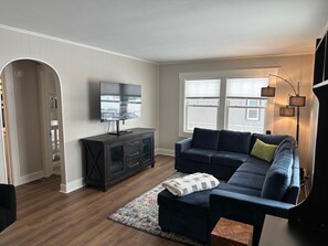 Smart-tv och eldstad