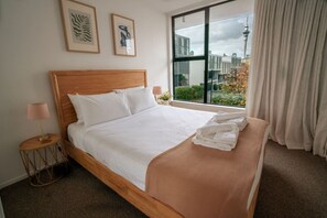 2 多间卧室、熨斗/熨衣板、旅行婴儿床、WiFi