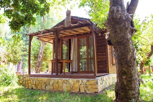 Quarto standard | Roupas de cama premium, frigobar, cofres nos quartos, escrivaninha