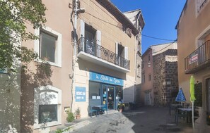 Esterni