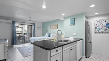 Free WiFi, bed sheets, wheelchair access