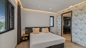 2 slaapkamers, een kluis op de kamer, een strijkplank/strijkijzer