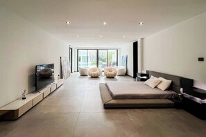 5 soverom, safe på rommet, strykejern/-brett og wi-fi